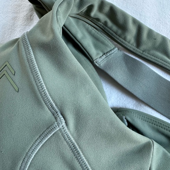 Oner Active TIMELESS WIDE STRAP SPORTS BRA - Picture 6 of 6